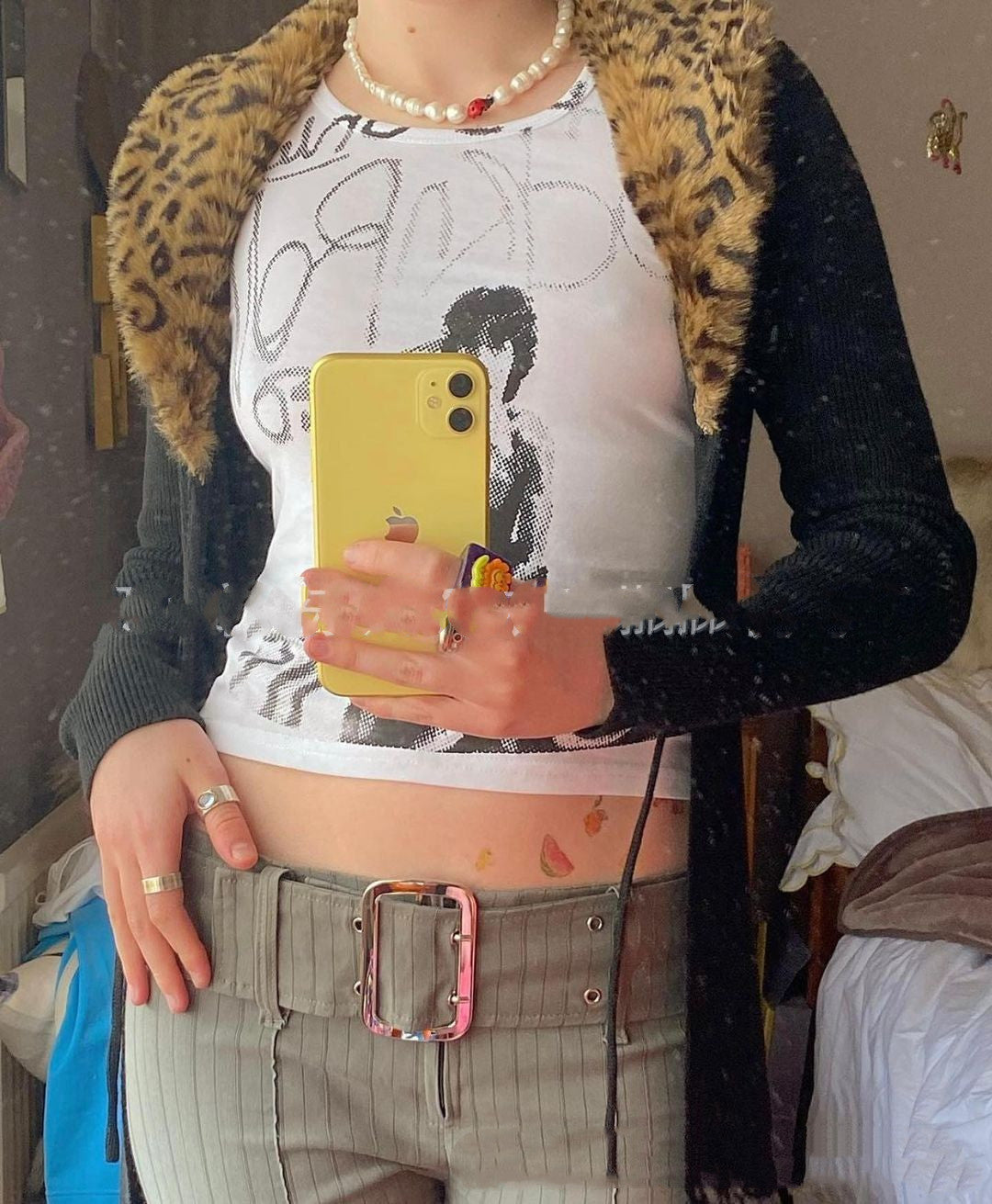 Portrait Printed Sexy Round Neck Bottoming With Inner And Outer Tops