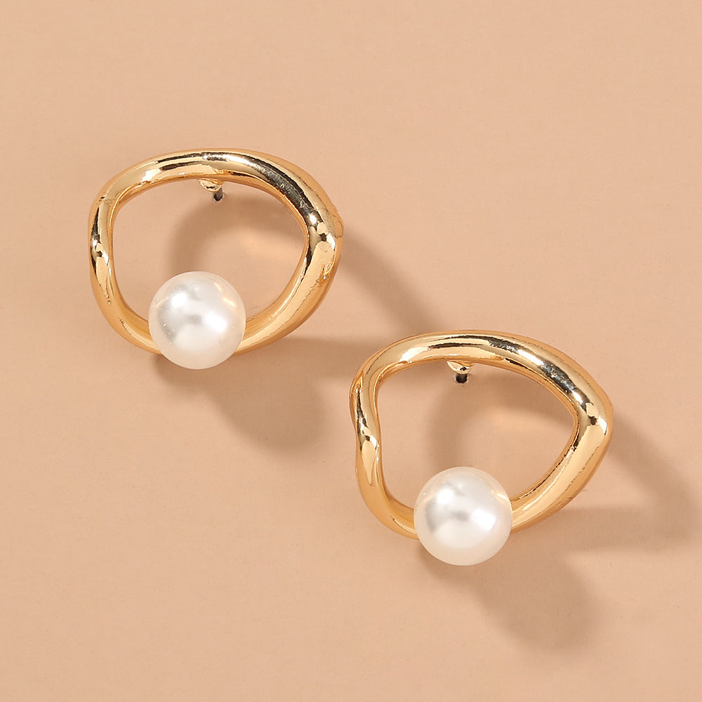 Hollow Love Pearl Earrings Women Simple Retro Fashion Earrings Trend Jewelry