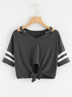 V-neck short sleeve T-shirt
